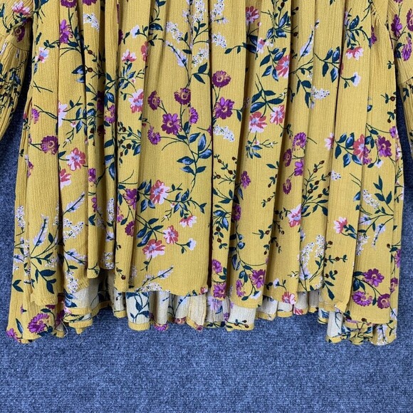 Altar’d State Boho Crop Full Top Prairie M Balloon Sleeve Button Back Floral - Picture 4 of 16